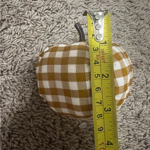 NWT 4 Plaid Pumpkins - Picture 7 of 8
